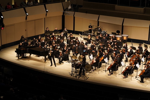 Jichen Zhang performing with UI Symphony Orchestra