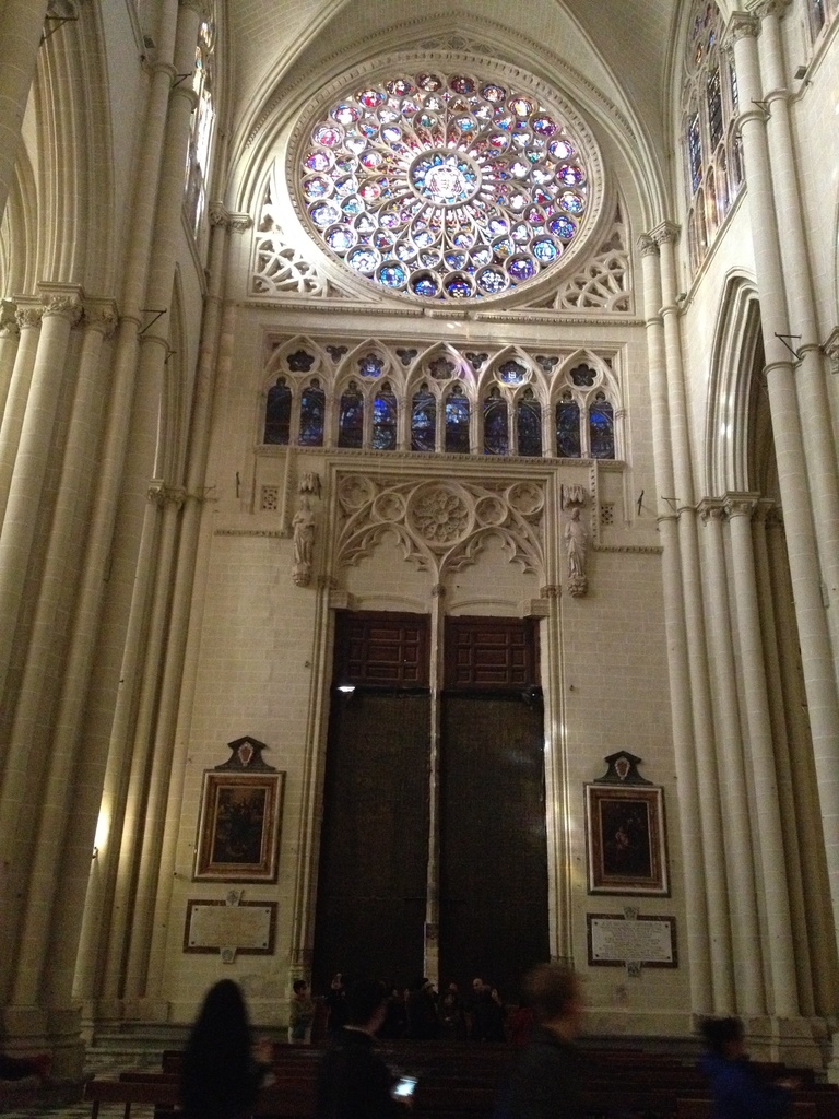 2_toledo_cathedral_interior