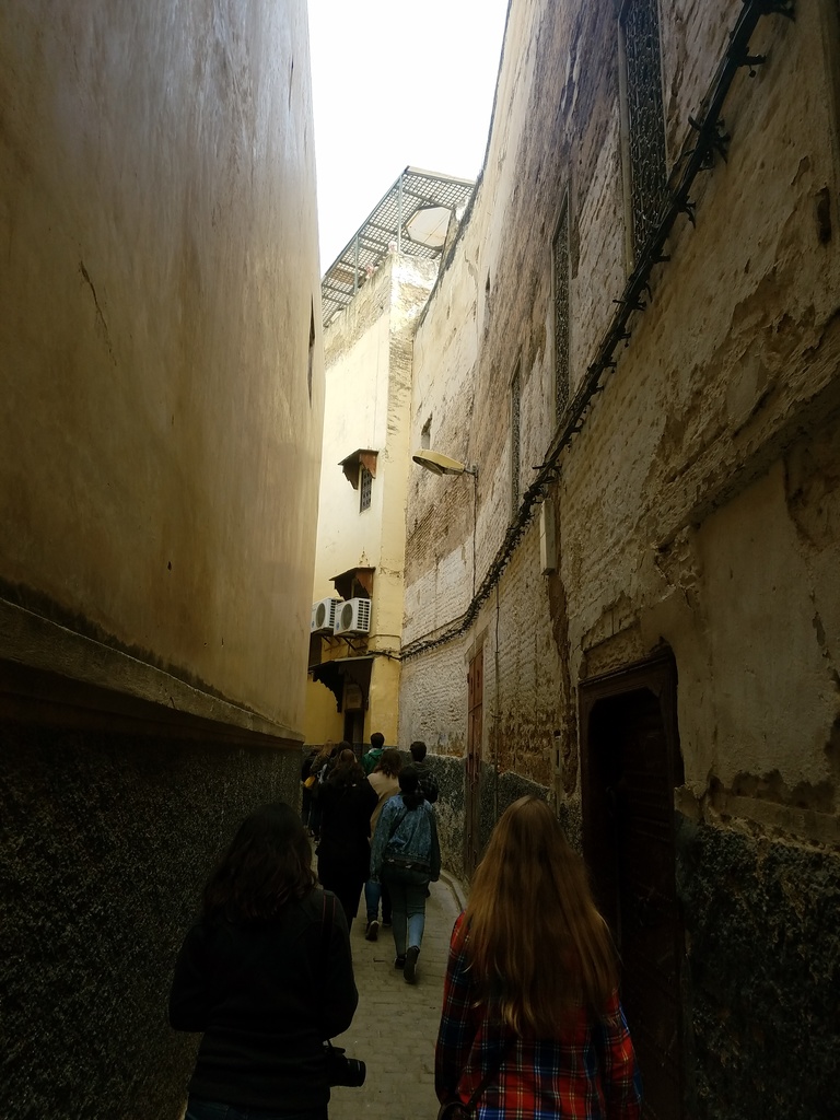 Fes old medina: while it looks like Rabat, it feels so much more performative.