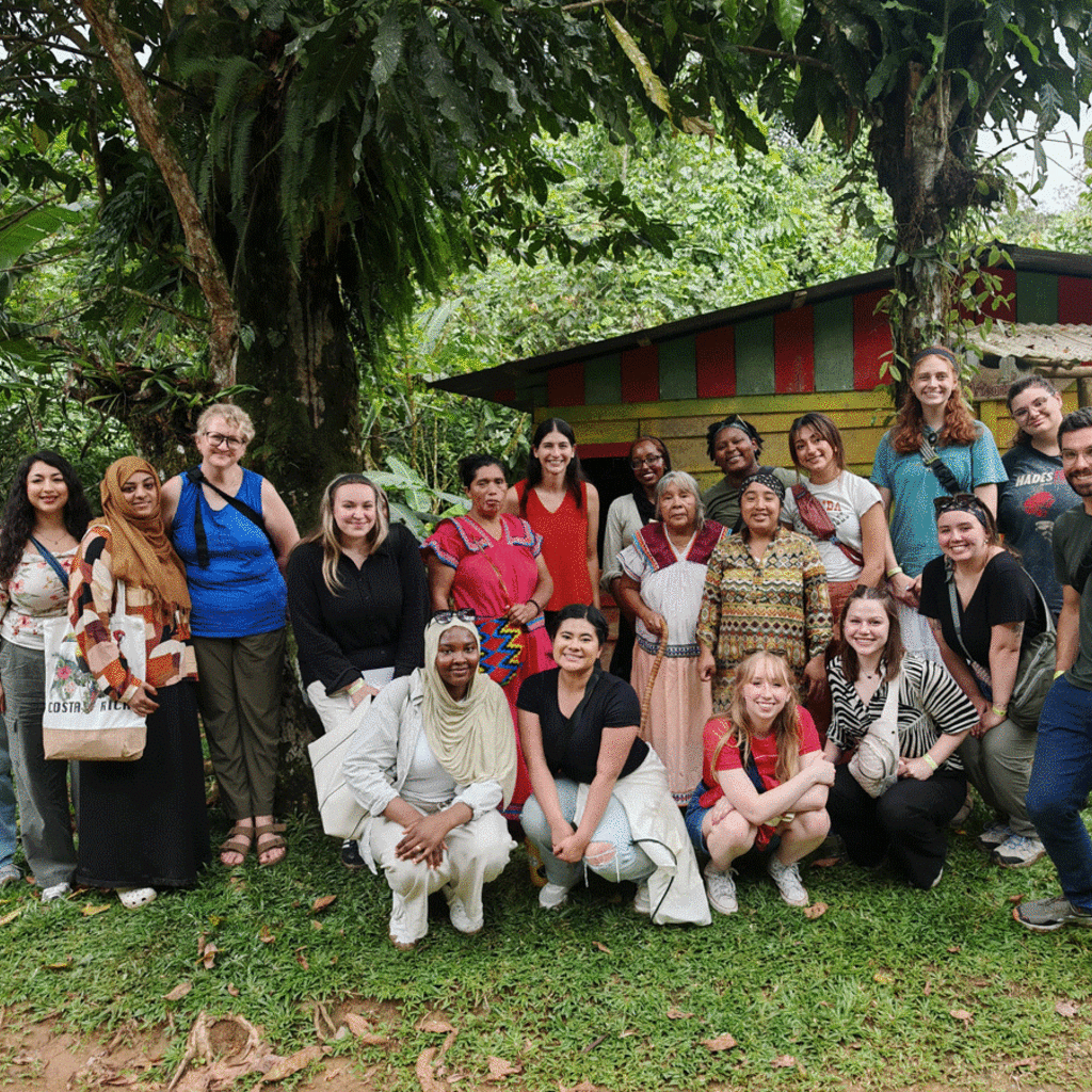 students in front of house in Costa Rica