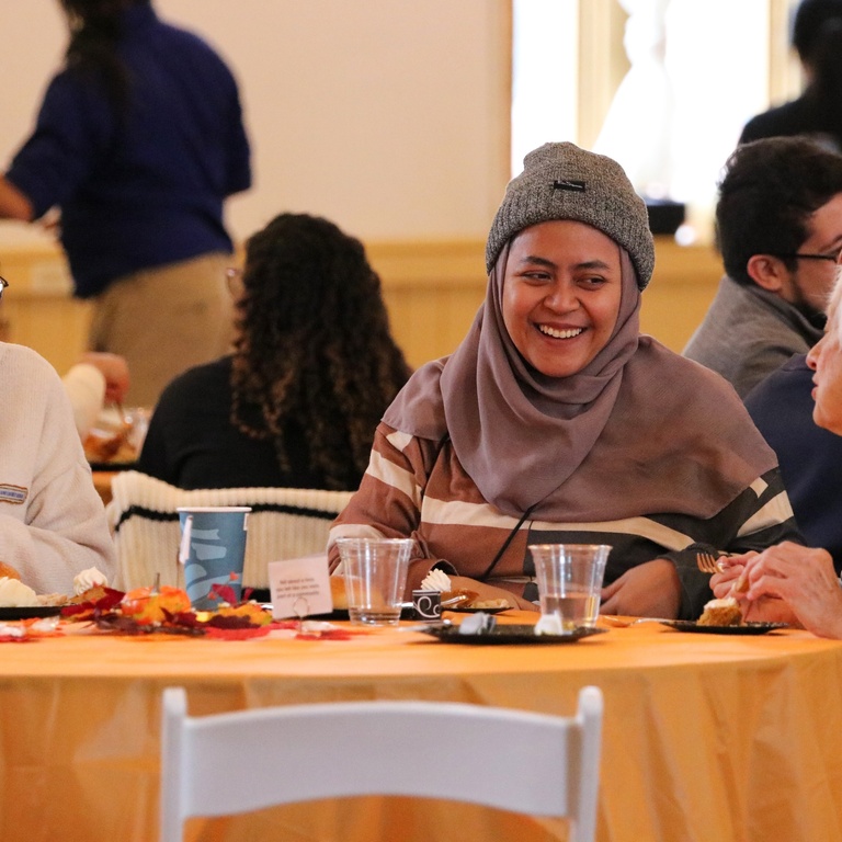friends of international students engaging at the fall break meal